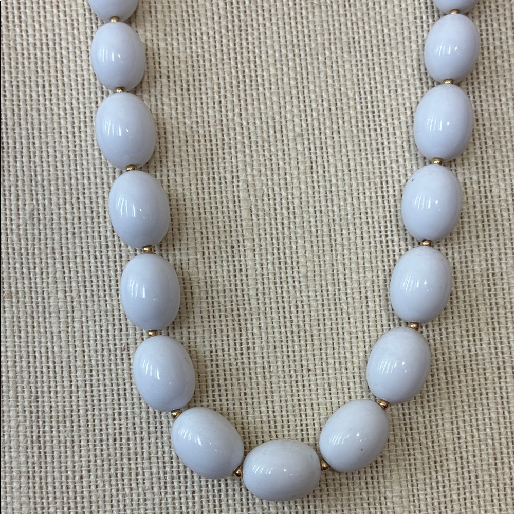 Vintage White Beaded Necklace